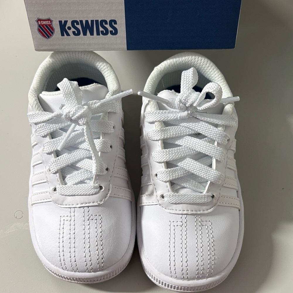 K-Swiss Kids Classic White Sneakers Size 6Wide